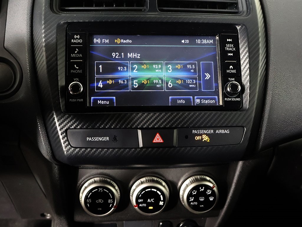 Vehicle image 38 of 49