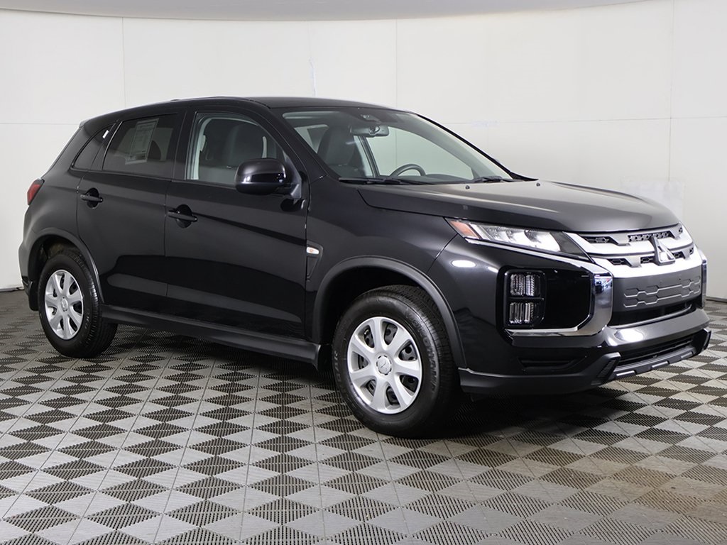 Vehicle image 4 of 49