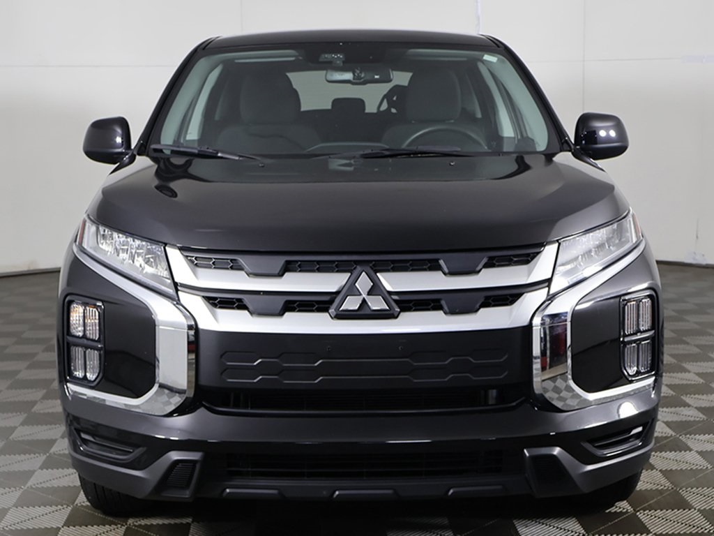 Vehicle image 2 of 49