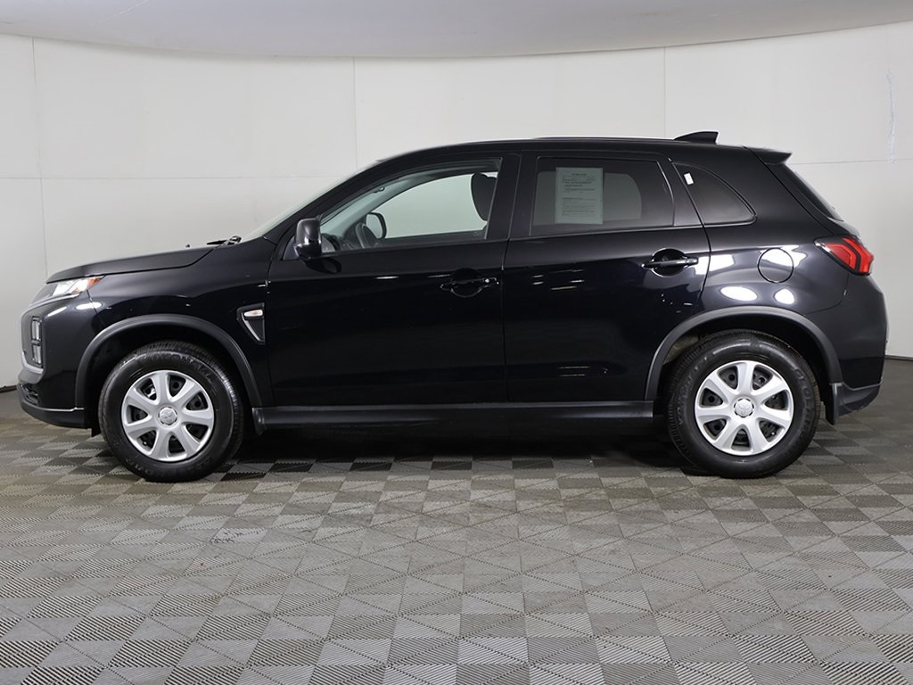 Vehicle image 10 of 49