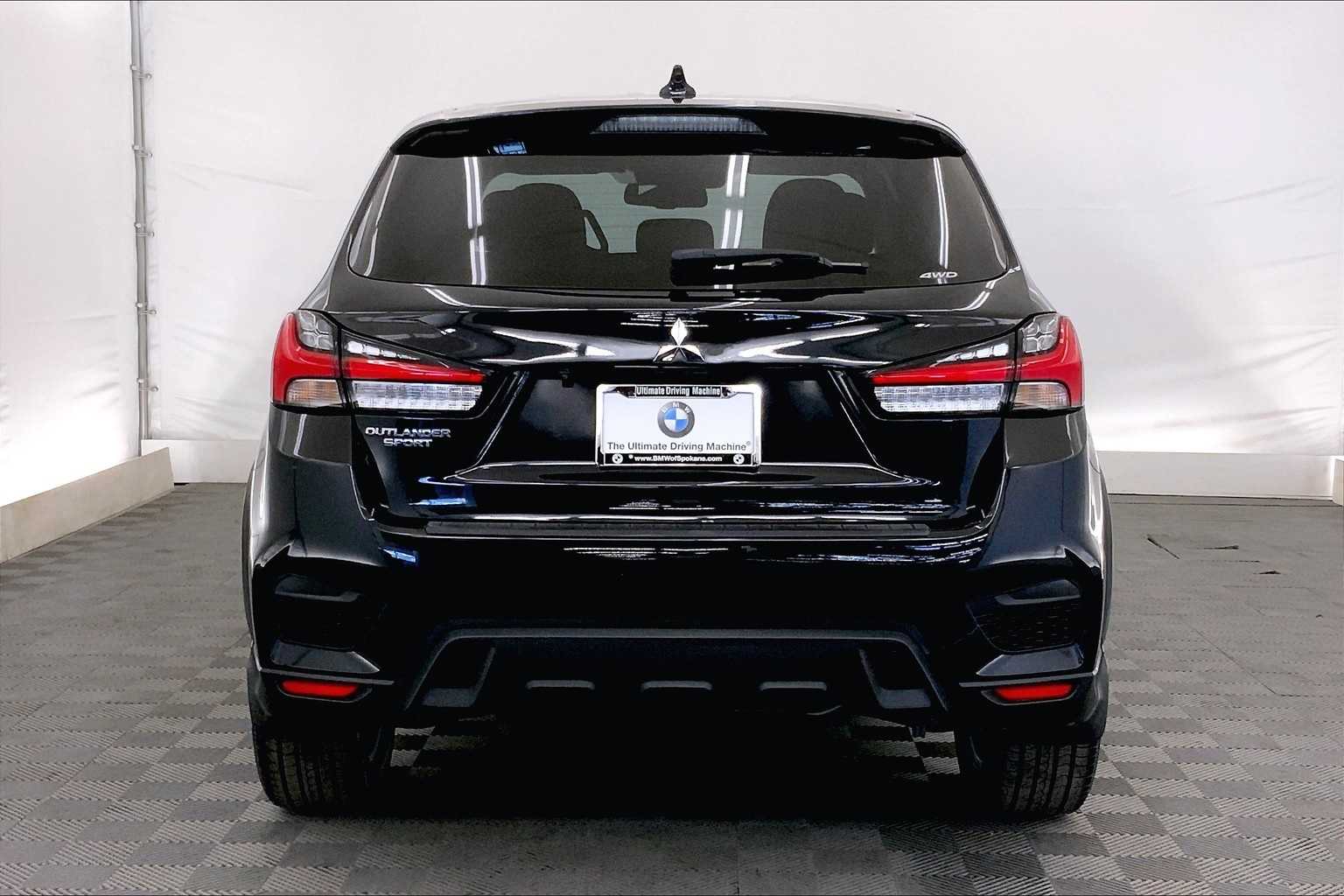Vehicle image 6 of 33