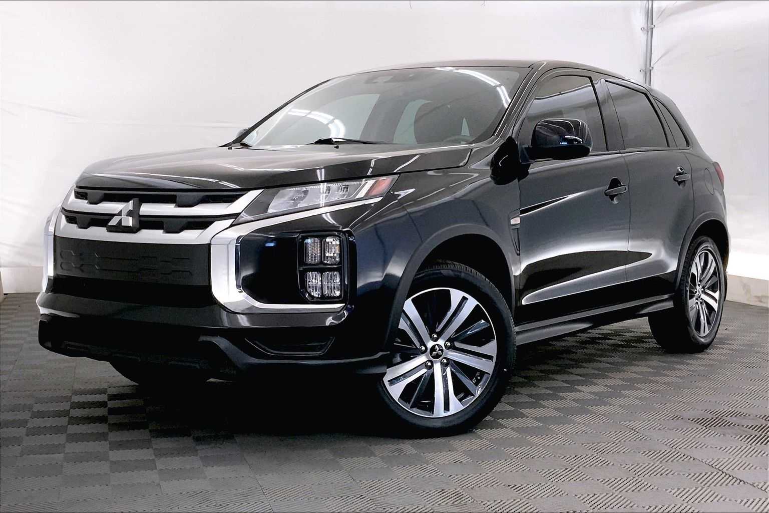 Vehicle image 1 of 33