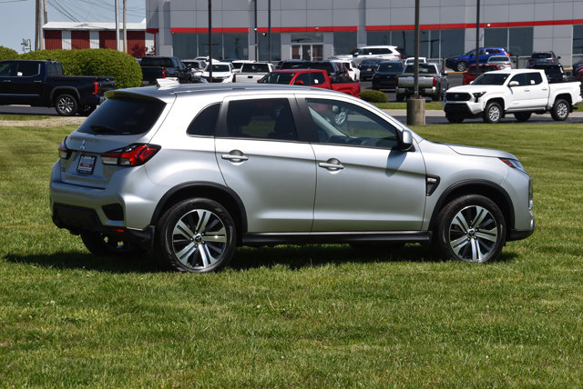 Vehicle image 5 of 35