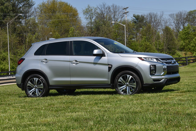 Vehicle image 4 of 35