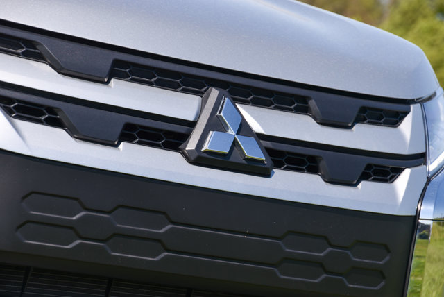 Vehicle image 11 of 35