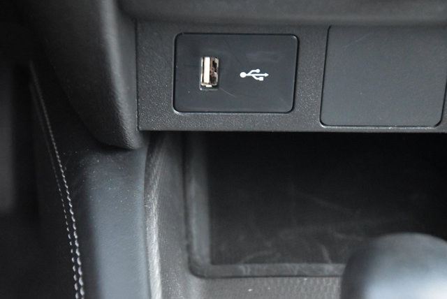 Vehicle image 32 of 35
