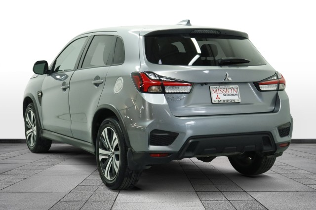 2023 Mitsubishi Outlander Sport ES Image 2 of 33