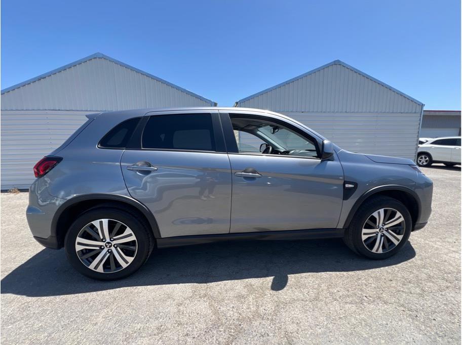 Vehicle image 5 of 22