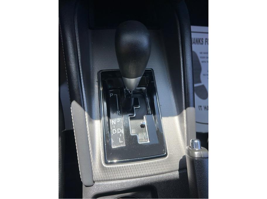 Vehicle image 14 of 22
