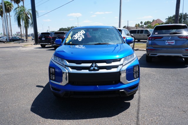 2023 Mitsubishi Outlander Sport SE Image 2 of 34
