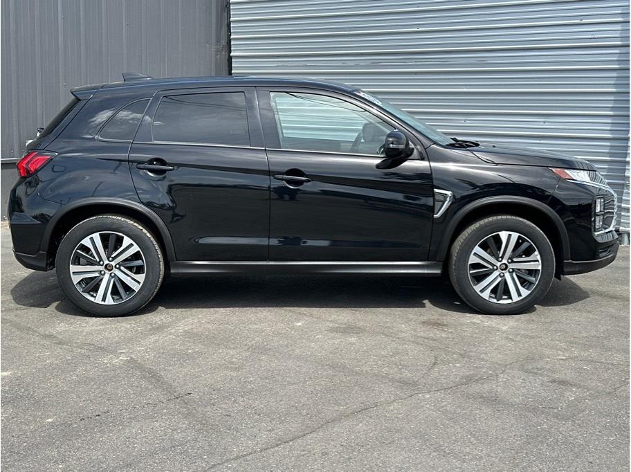 Vehicle image 5 of 25