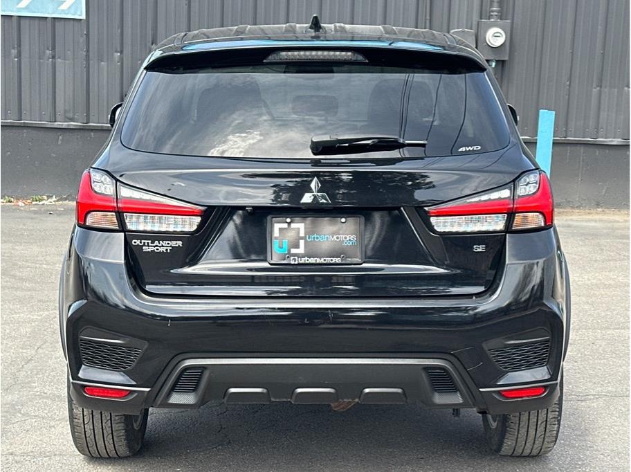Vehicle image 13 of 25