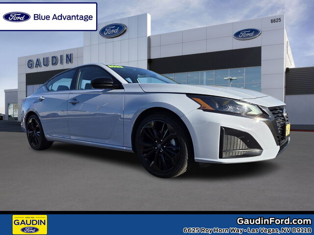 2023 Nissan Altima 2.5 SR Image 3 of 25