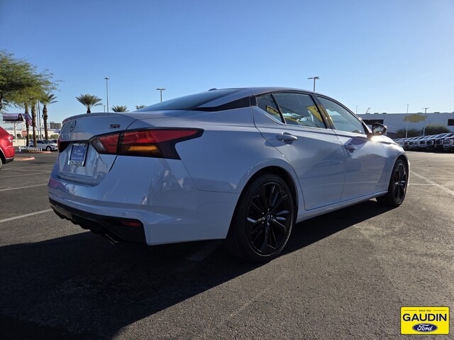 2023 Nissan Altima 2.5 SR Image 5 of 25