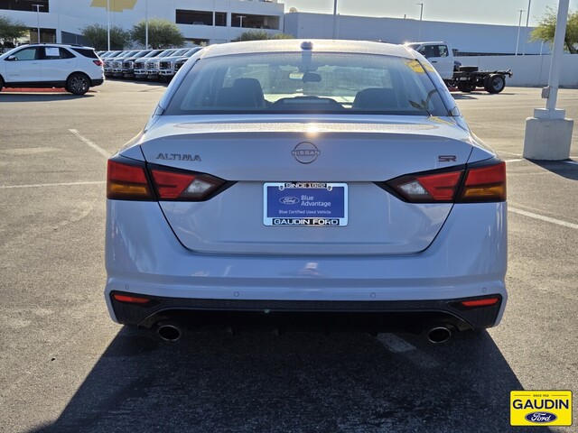 2023 Nissan Altima 2.5 SR Image 6 of 25