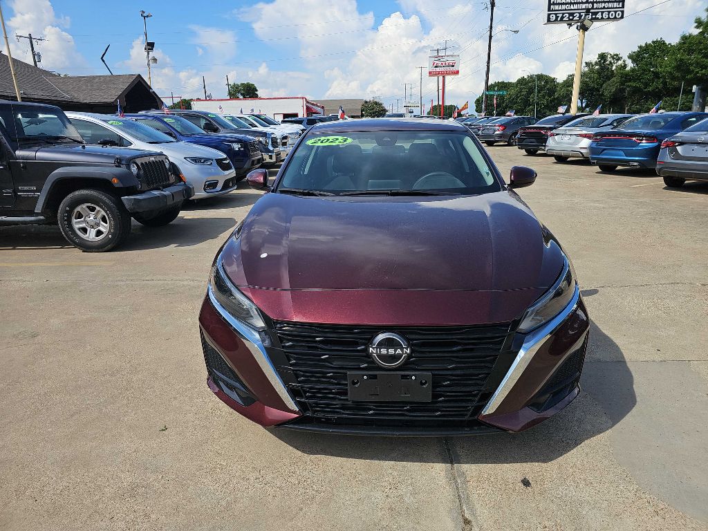 Vehicle image 2 of 36