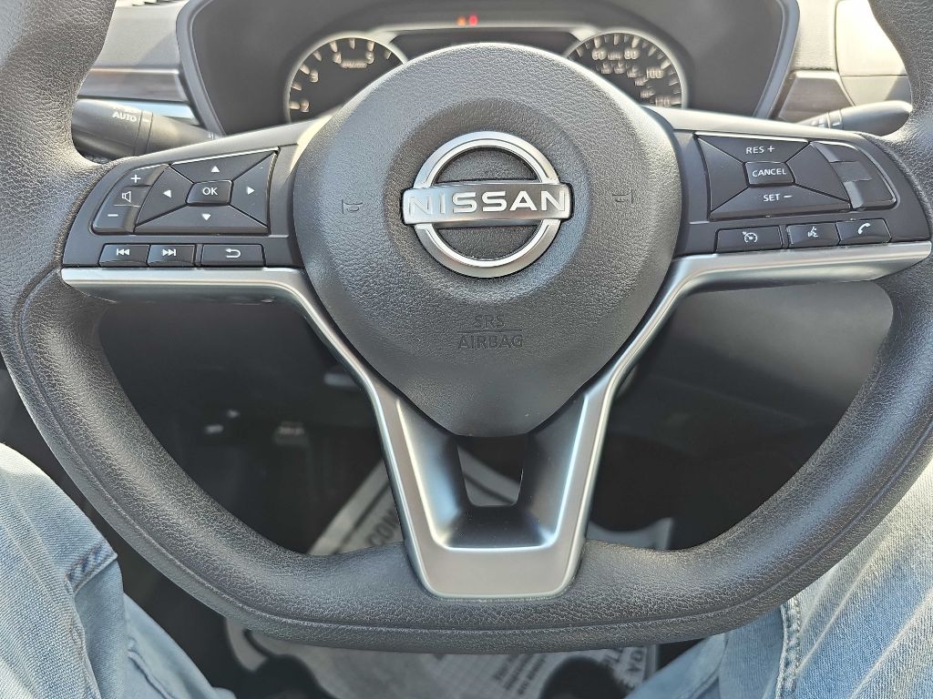 Vehicle image 18 of 36