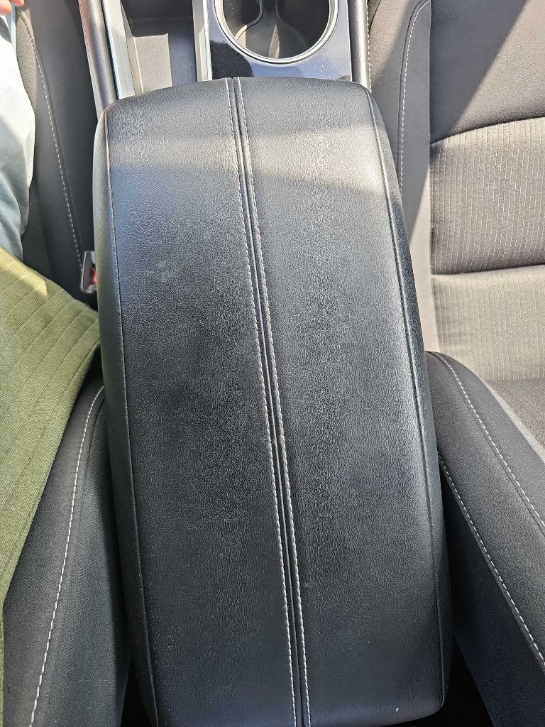 Vehicle image 17 of 36