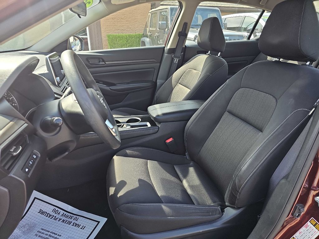 Vehicle image 15 of 36