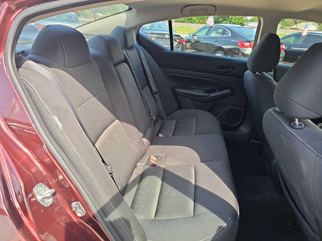 Vehicle image 13 of 36