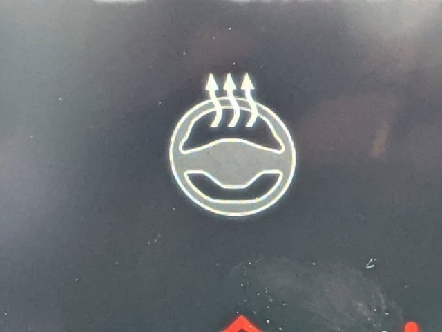 Vehicle image 27 of 31