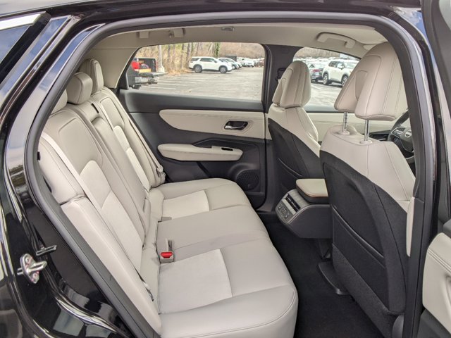 Vehicle image 12 of 31