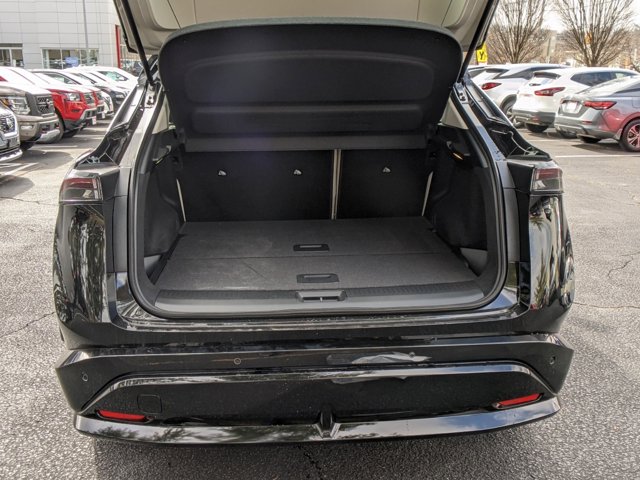 Vehicle image 13 of 31