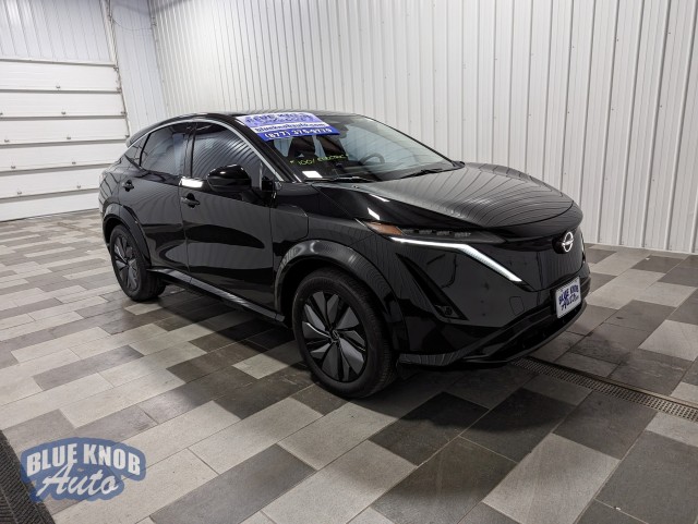 Vehicle image 3 of 26
