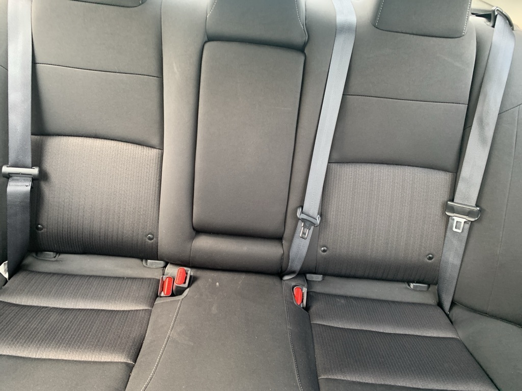 Vehicle image 18 of 37