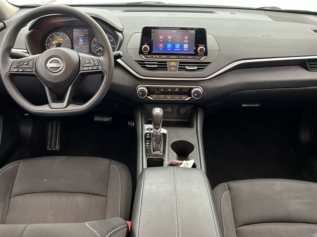 2023 Nissan Altima 2.5 S Image 28 of 40