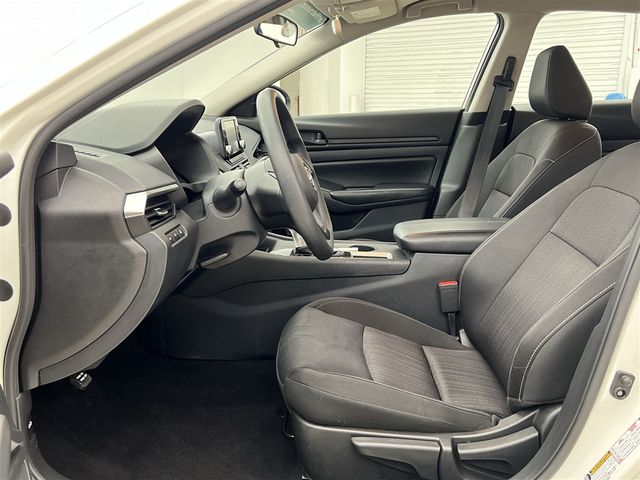 2023 Nissan Altima 2.5 S Image 24 of 40