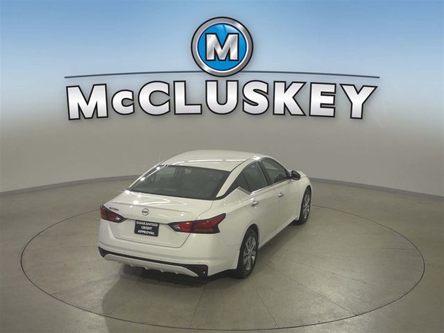 2023 Nissan Altima 2.5 S Image 12 of 40