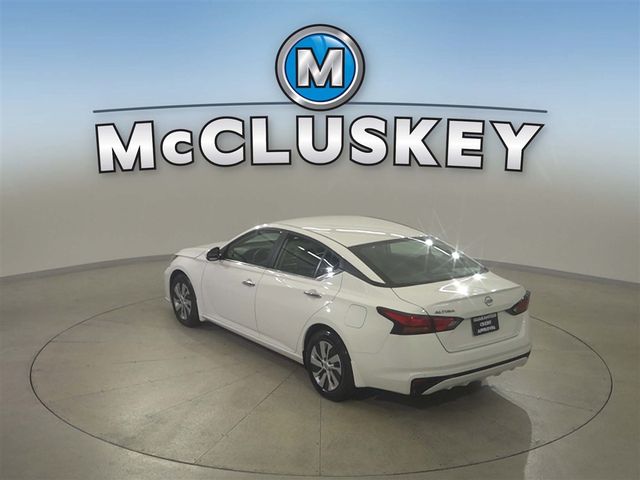 2023 Nissan Altima 2.5 S Image 17 of 40