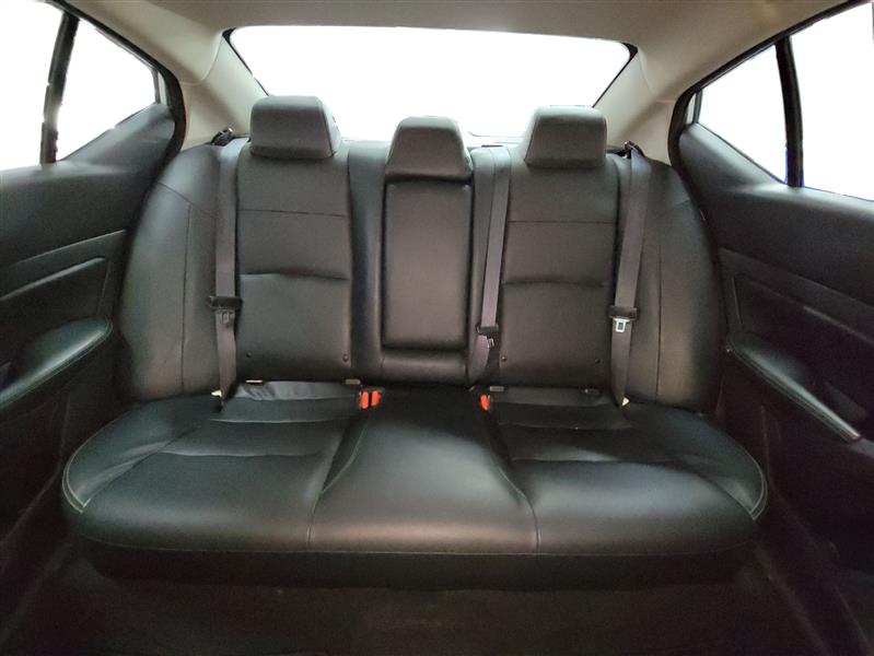 2023 Nissan Altima 2.5 SL Image 11 of 23