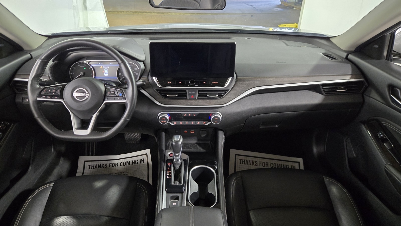 2023 Nissan Altima 2.5 SL Image 16 of 36