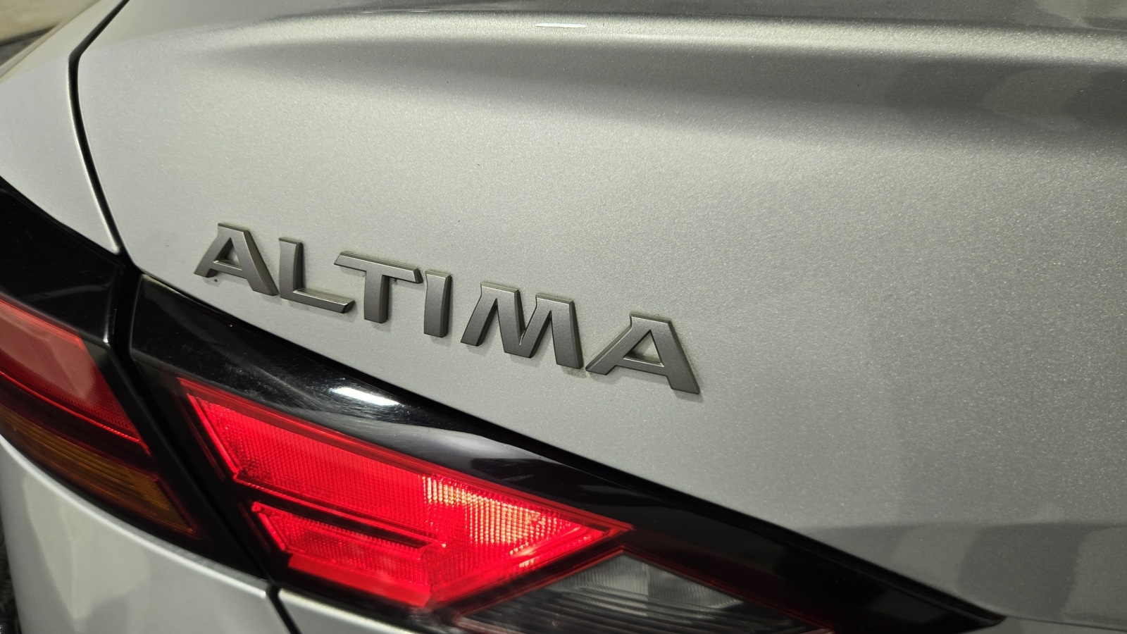 2023 Nissan Altima 2.5 SL Image 28 of 36