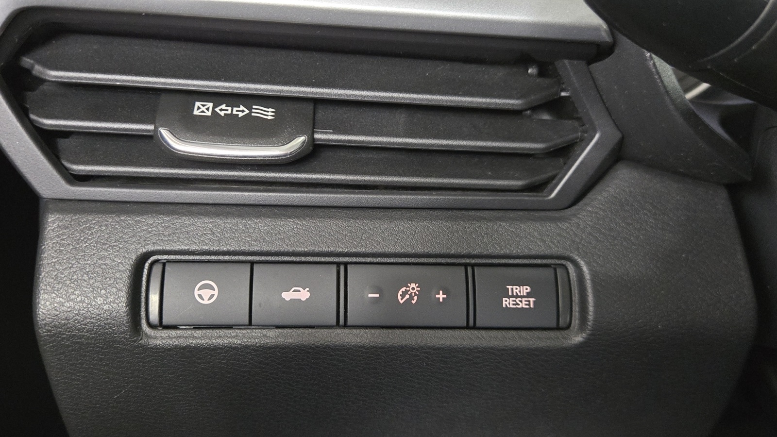 2023 Nissan Altima 2.5 SL Image 30 of 36