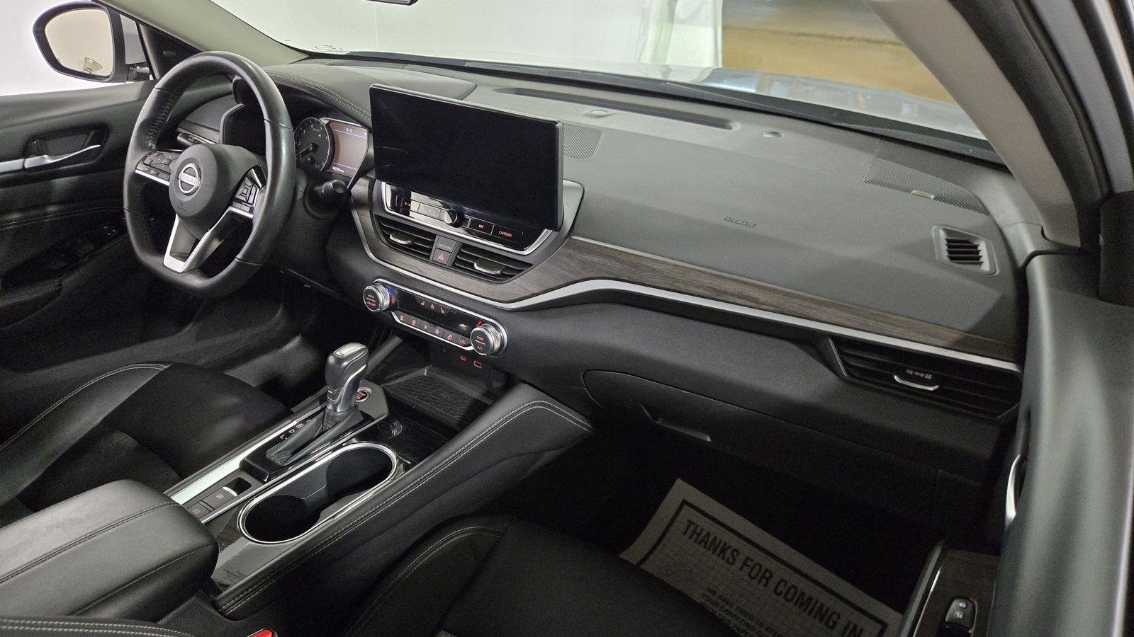 2023 Nissan Altima 2.5 SL Image 15 of 36