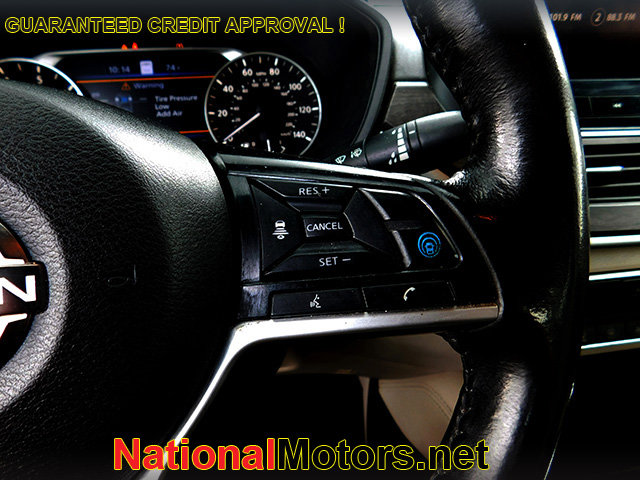 Vehicle image 11 of 16