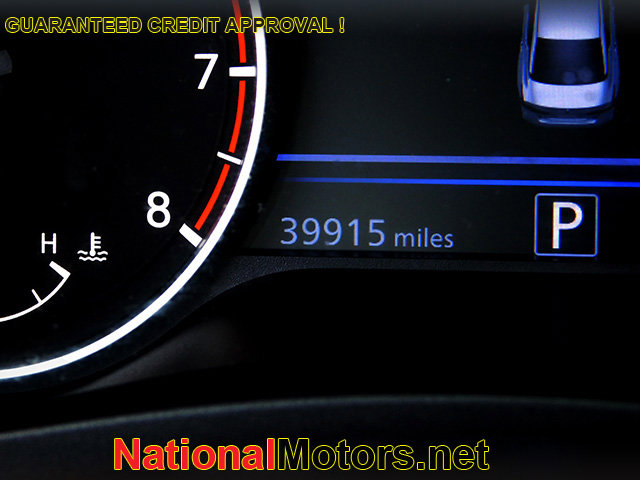 Vehicle image 13 of 16