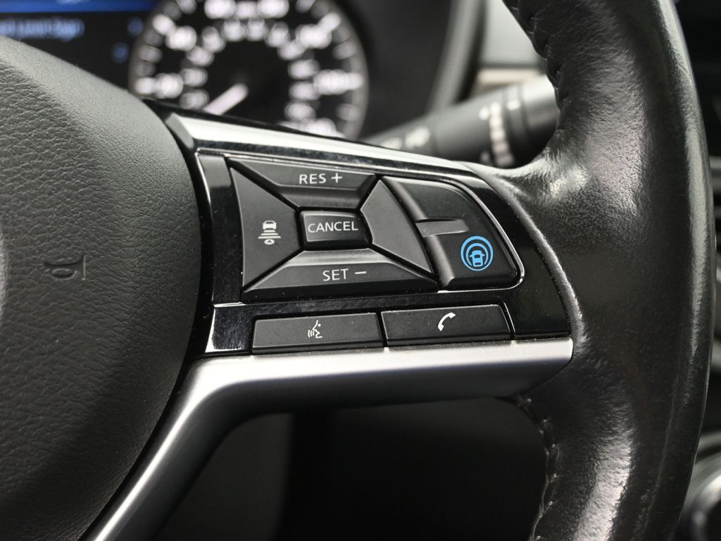 Vehicle image 50 of 53