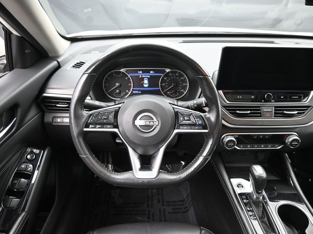 Vehicle image 37 of 53