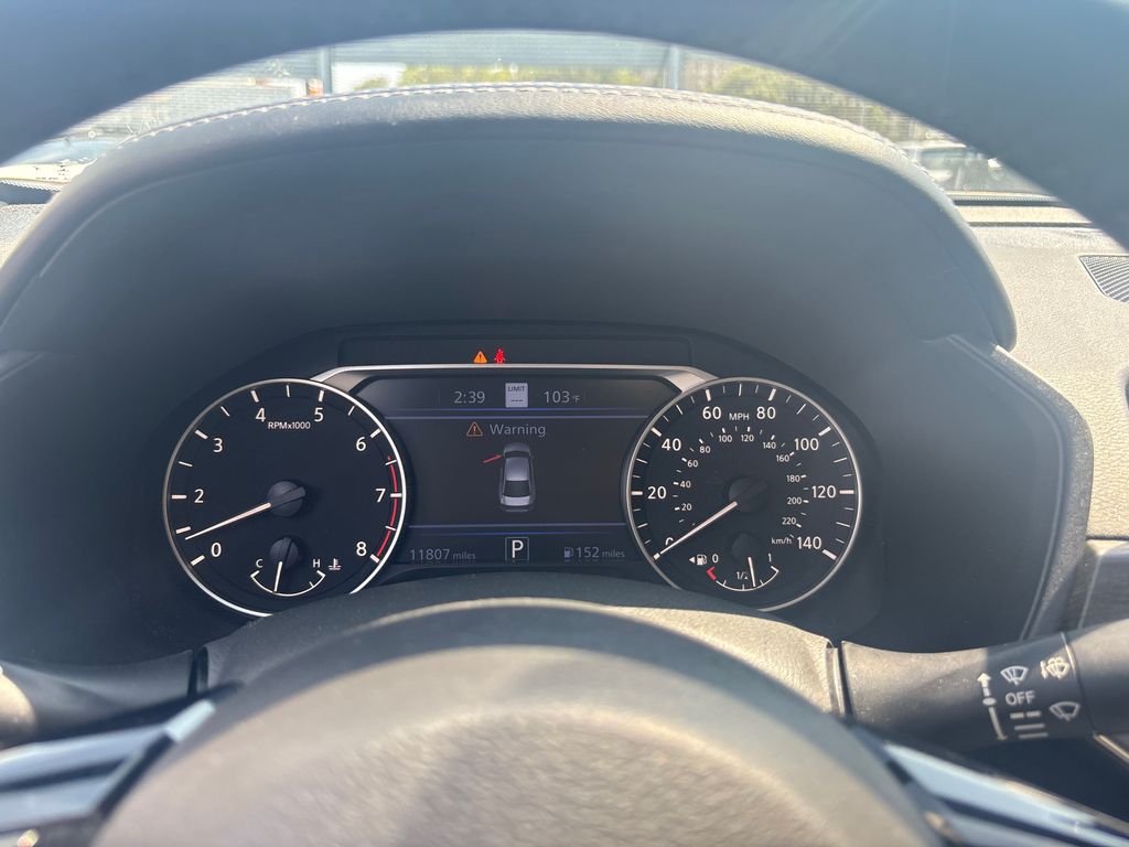 Vehicle image 20 of 30