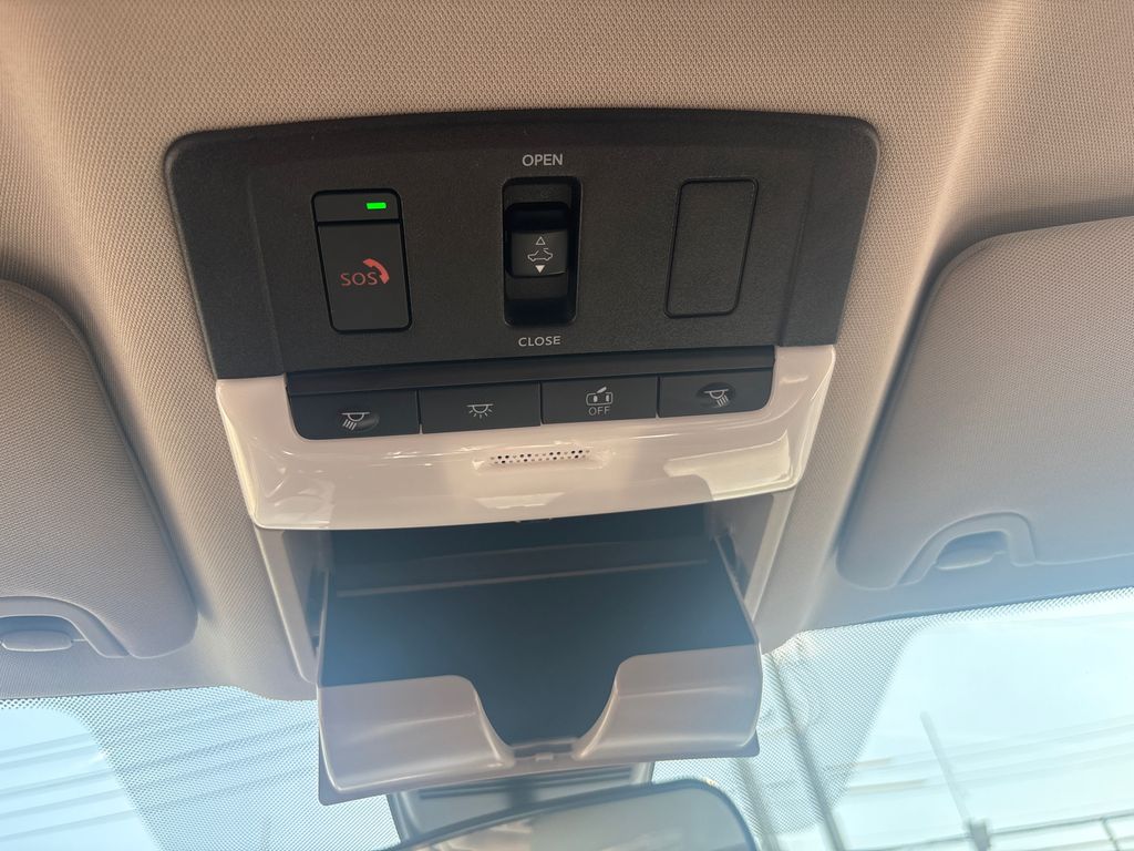 Vehicle image 29 of 30
