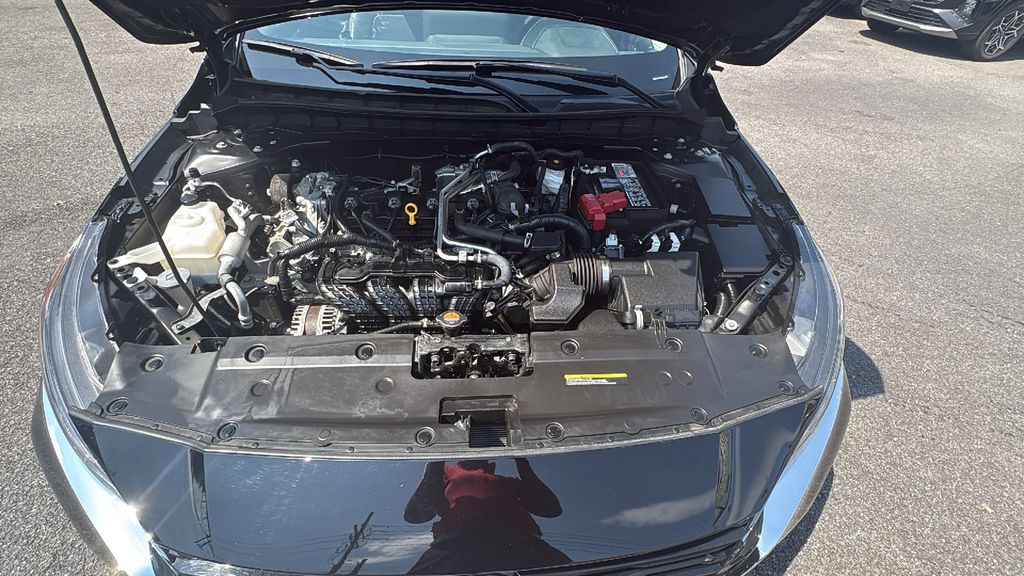 Vehicle image 10 of 30