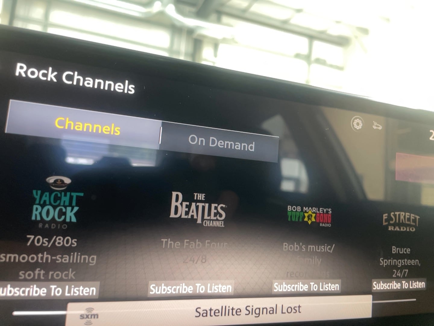 2023 Nissan Altima 2.5 SL Image 16 of 25