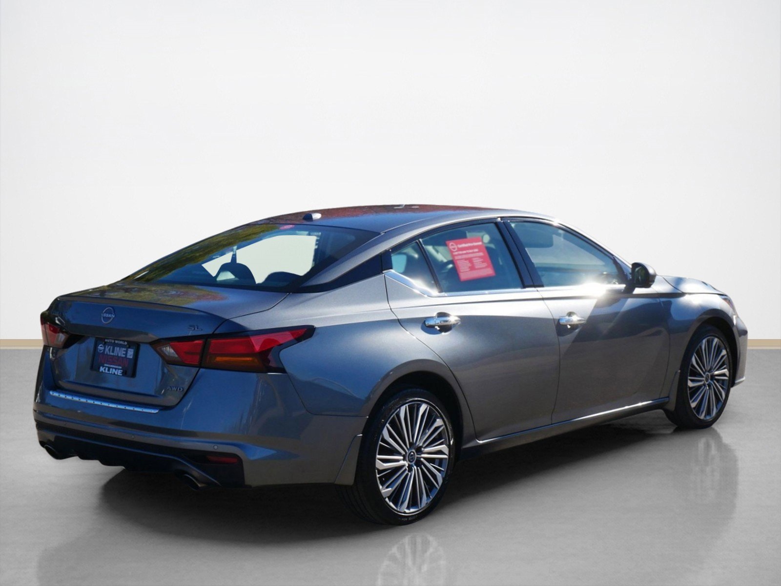 2023 Nissan Altima 2.5 SL Image 5 of 31