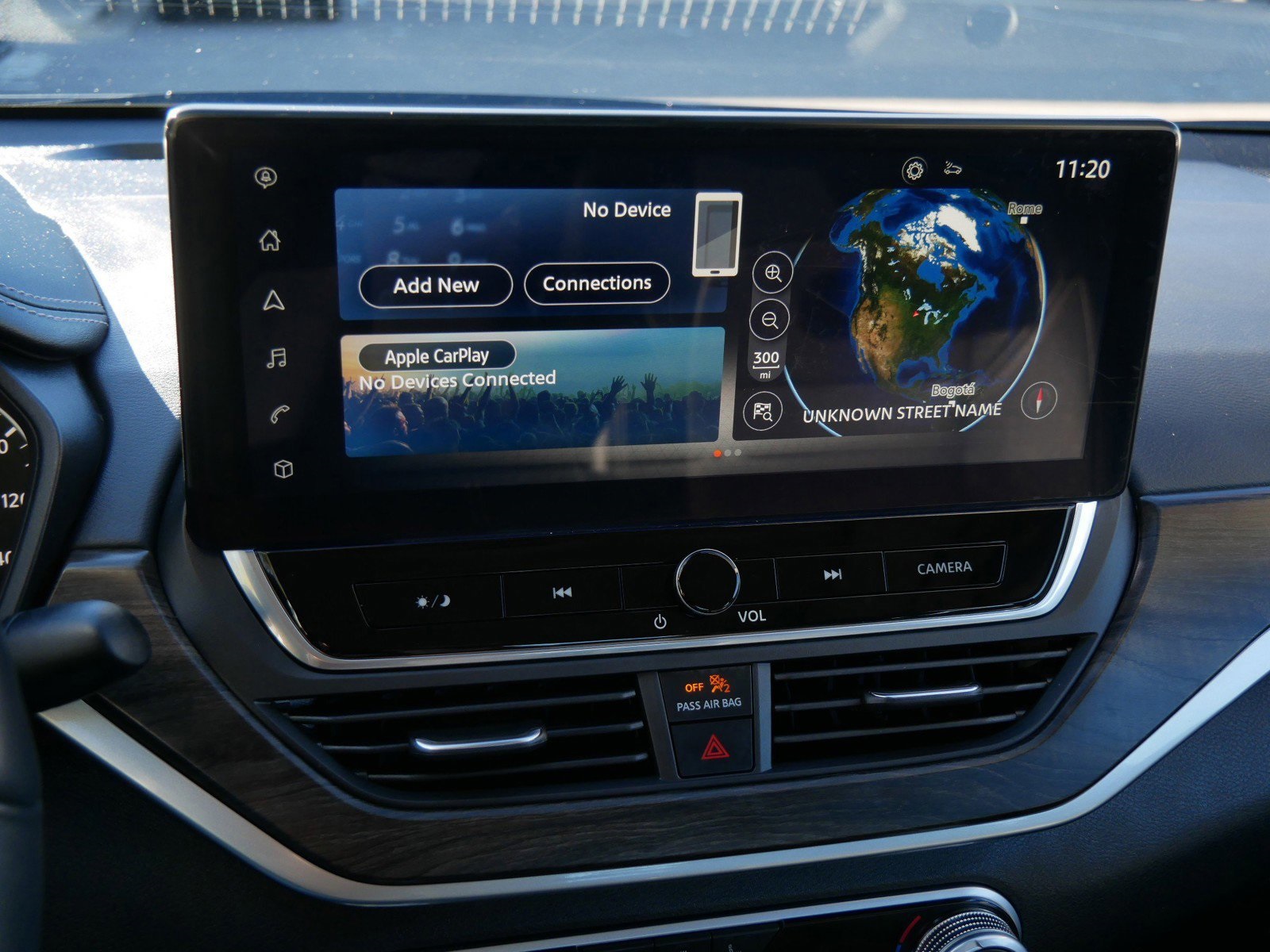 2023 Nissan Altima 2.5 SL Image 17 of 31