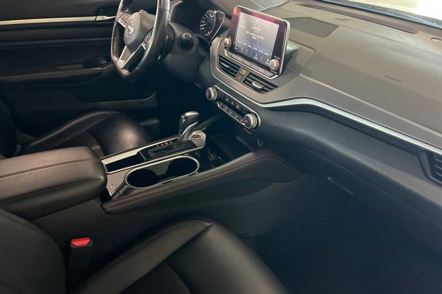 2023 Nissan Altima 2.5 SR Image 25 of 28