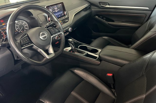 2023 Nissan Altima 2.5 SR Image 14 of 28